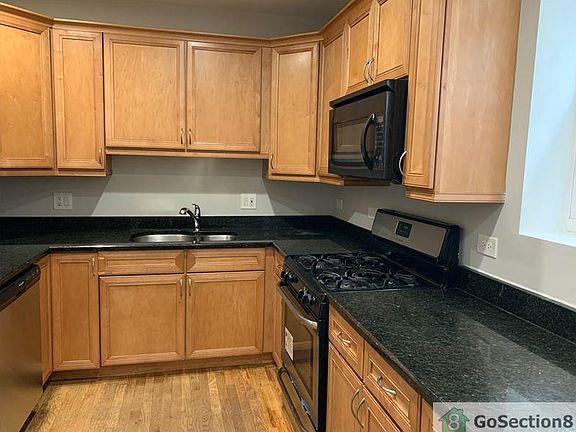 2nd image of 7406 N Damen Ave APT 3