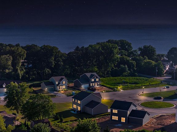 2nd image of 5998 Lillie CIRCLE