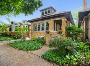 6117 N Maplewood Ave, Chicago, IL 60659