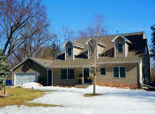 10041 Clinton Ave S, Bloomington, MN 55420