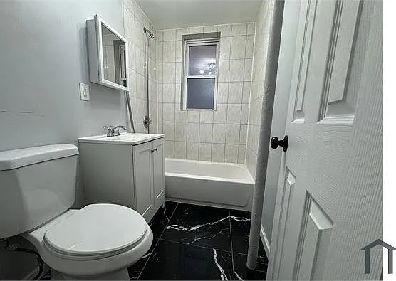 2 bed, $2,200 — Photo 2