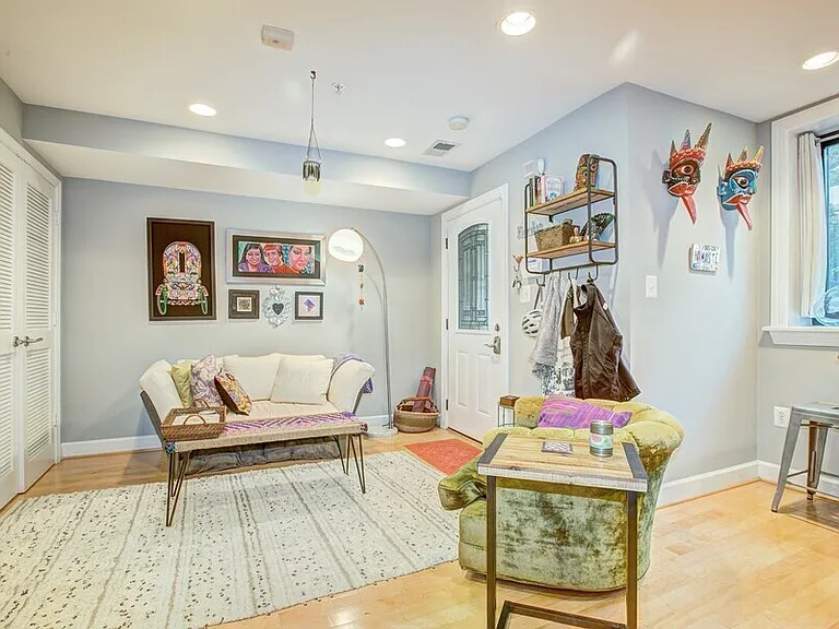 6 Rhode Island Ave NW #3 — Photo 2
