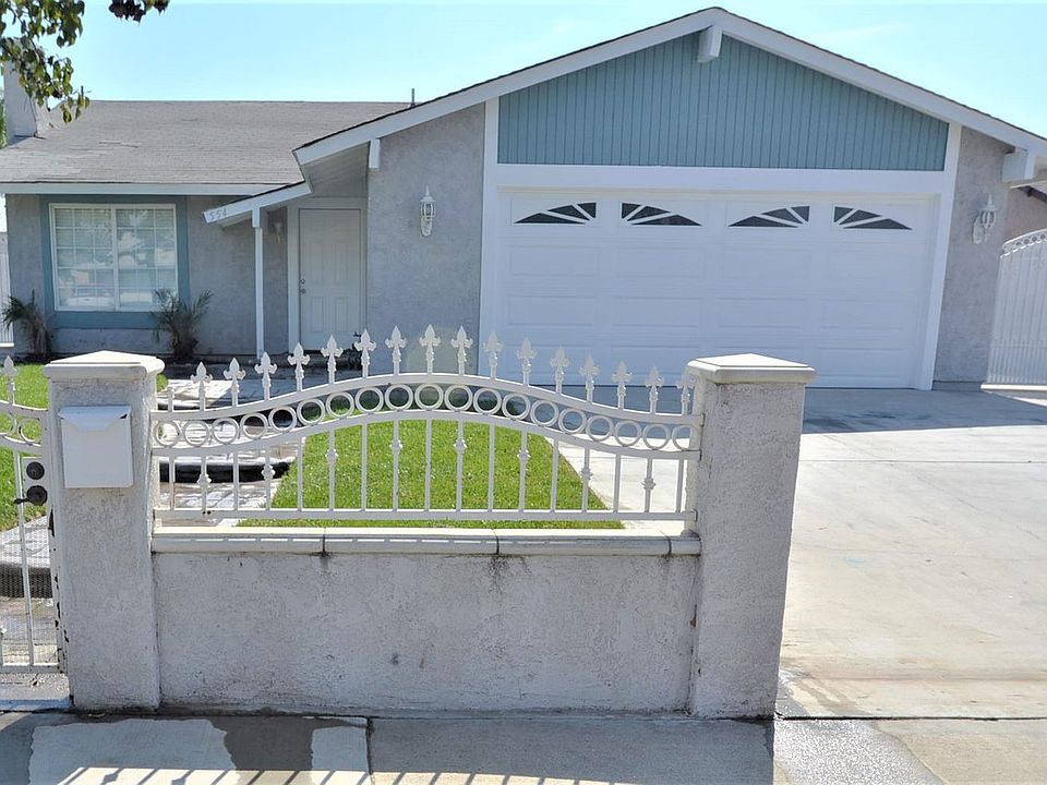 1st image of 554 E Boxwood Ct