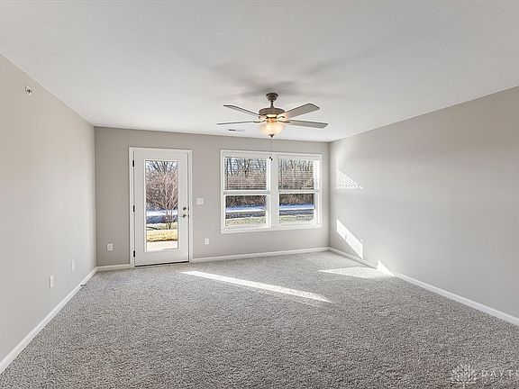 5th image of 502 Glenhaven Way #756-202