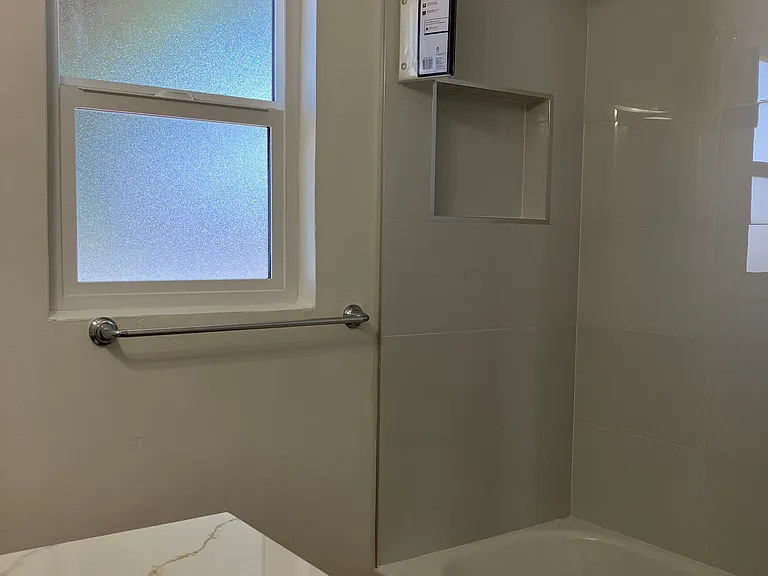 MLK Blvd Apartments — Photo 14