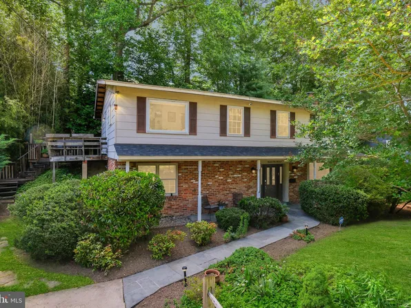 14100 Arctic Ave, Rockville, MD 20853