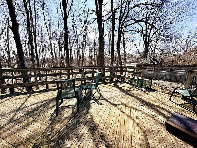 53 Stollar Blvd #UPPER — Photo 32