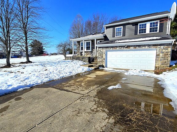 4th image of 164 Meadow Creek Dr