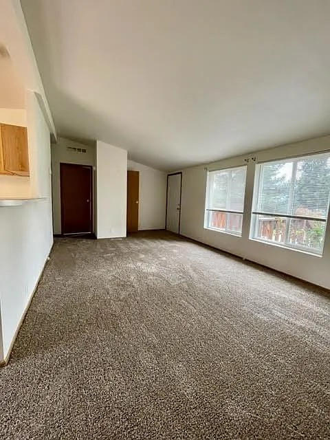 Building Photo - 8605 Sequoia Ct SE