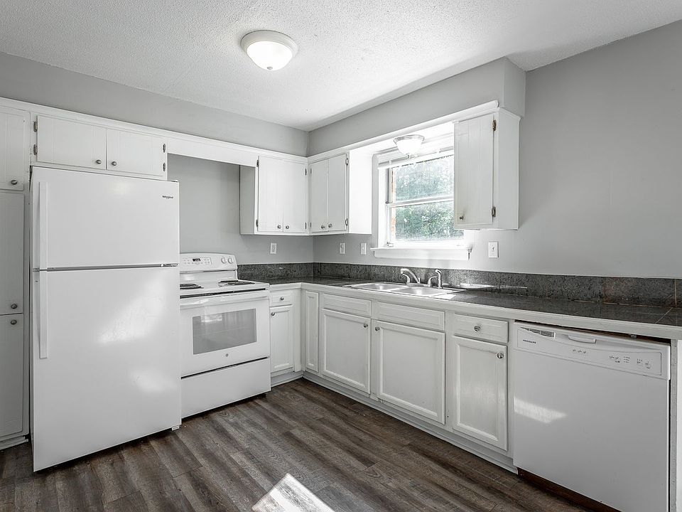 1st image of 1407 Mana Ln APT 6