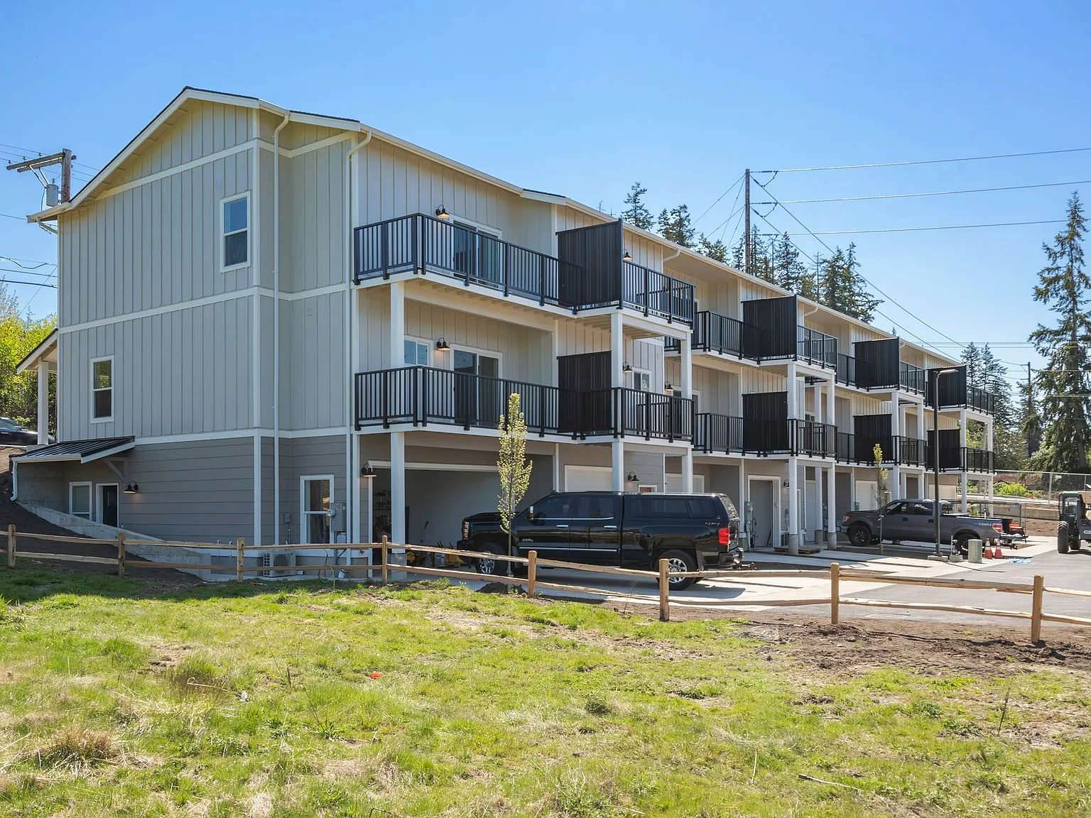 Modern Luxury Awaits at 4000 Dewey Road 2-Bedroom Townhomes with Private Garages — Photo 3
