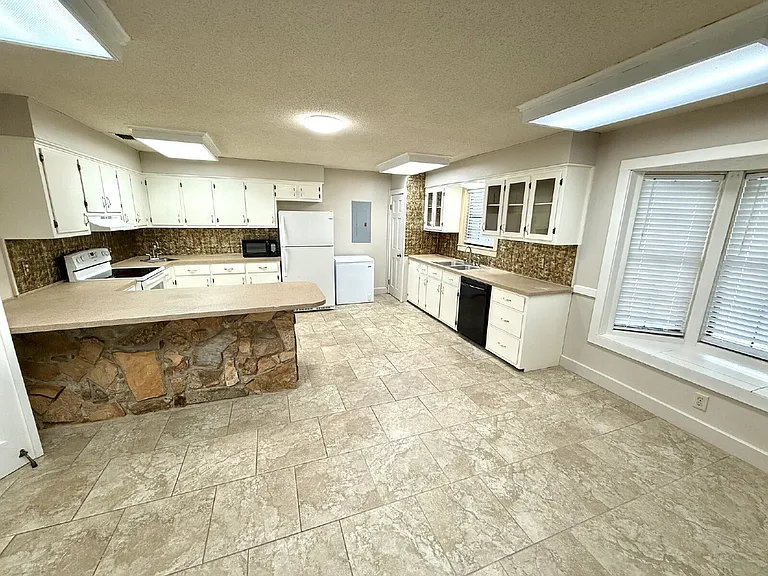 9345 Spice Pond Road Ext — Photo 4
