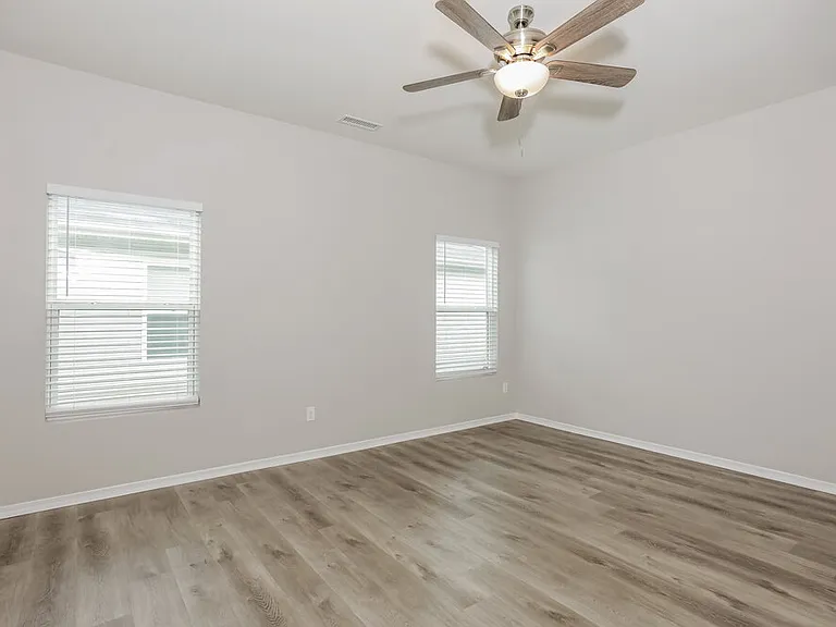 179 Plymouth Dr — Photo 8