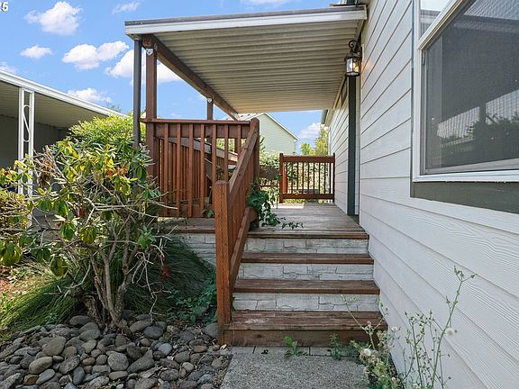 4th image of 4500 Angie Marie Way NE #17