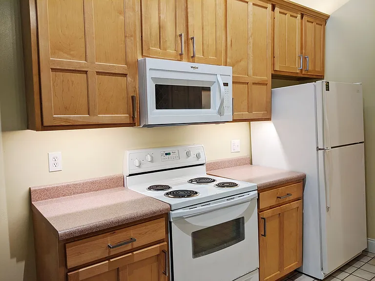 116 1/2 N Walnut St — Photo 18