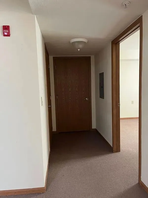 2 bed, 1.0 bath, 850 sqft, $575 — Photo 2