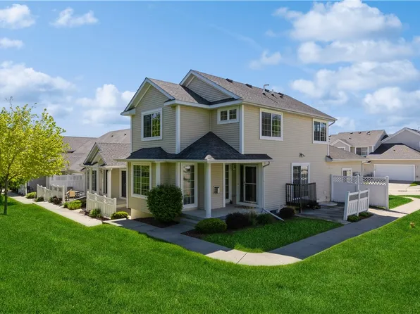 15441 Westbrook Dr, Urbandale, IA 50323