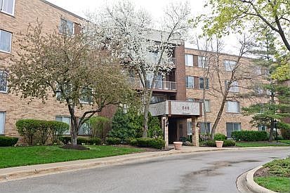 1st image of 245 S Park Ln Unit 207