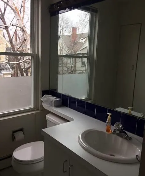 27 Garfield St #2R — Photo 4