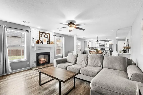 1176 Christian James Dr — Photo 4