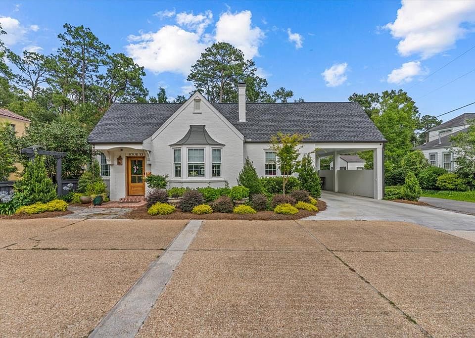 1st image of 433 Woodland Dr