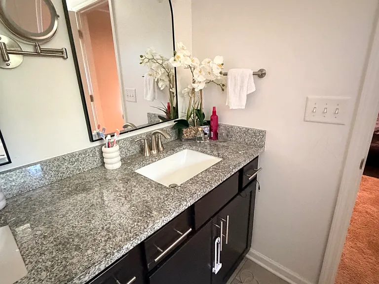 7318 Shady Tree Ct — Photo 71