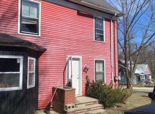 109 Main St, Peru, ME 04290