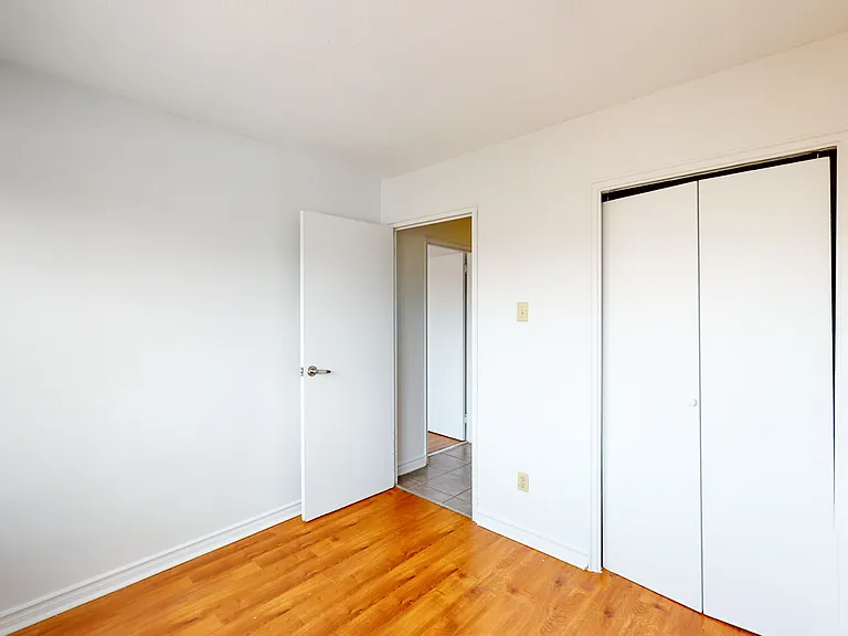 360 Frank St — Photo 23