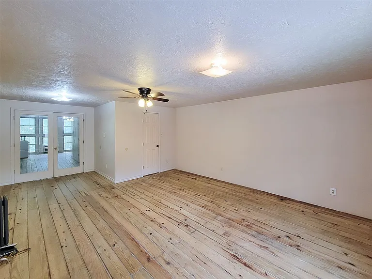 13200 Young Ln — Photo 13