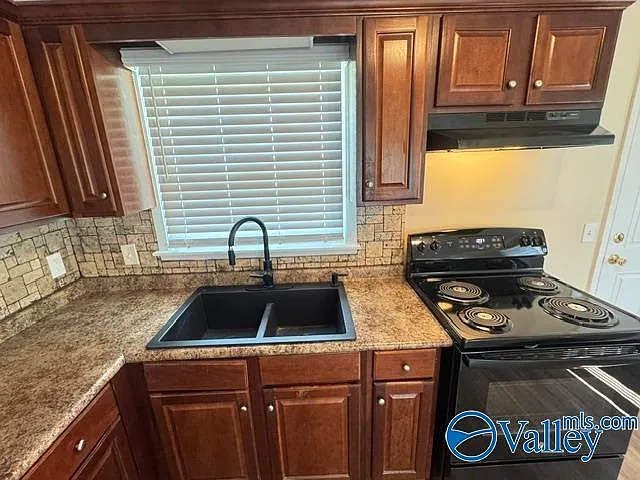 2849 Greenside Dr NW — Photo 13