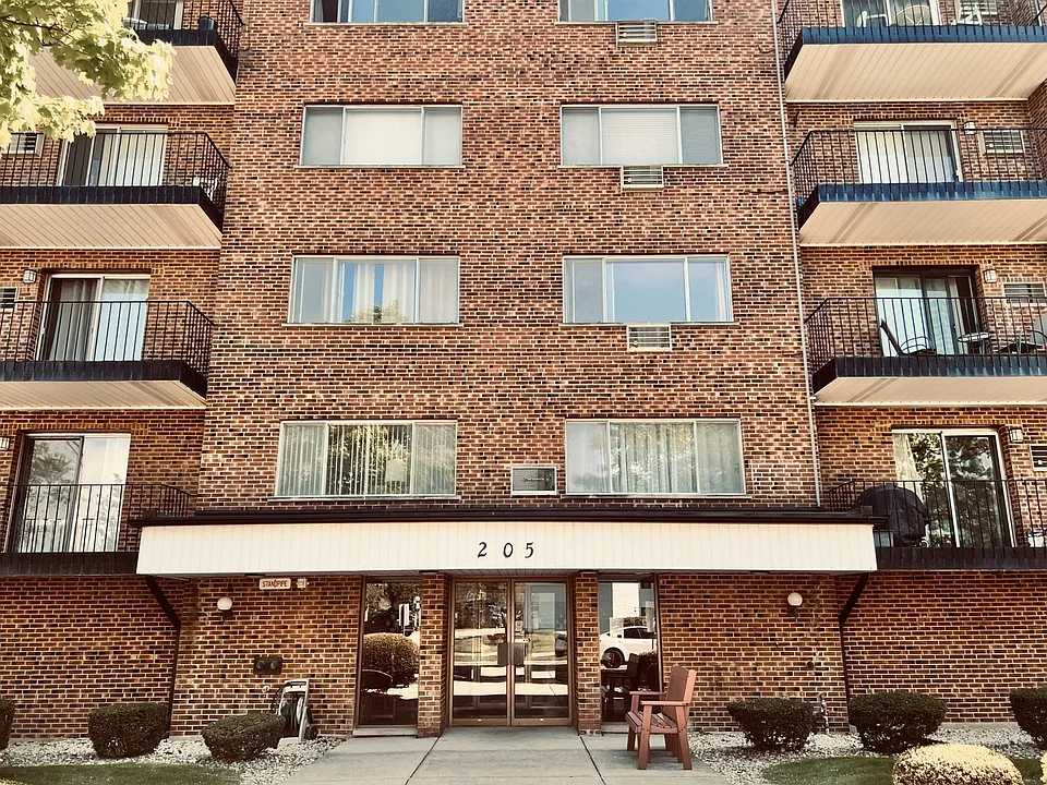 205 W Miner St #300