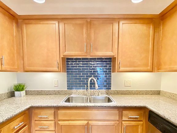 3rd image of 3993 Jewell St Unit B10