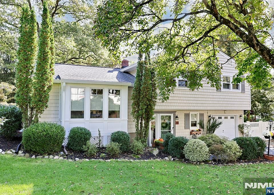 1st image of 20 Manson Place