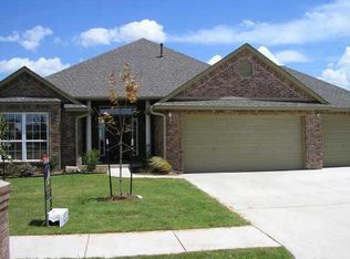 16312 Sonoma Lakes, Edmond, OK 73003