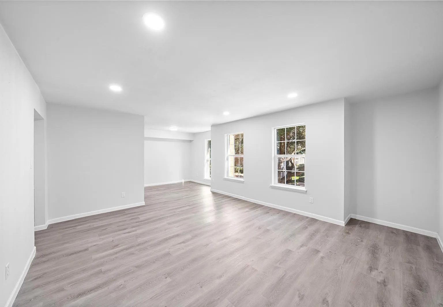 1 bed, 1.0 bath, 1026 sqft, $1,750 — Photo 3
