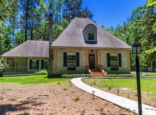25 Saddlebrook, Hattiesburg, MS 39402