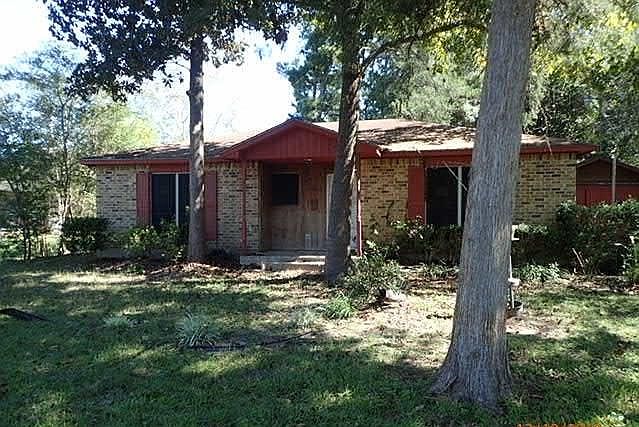 1st image of 9899 Pine Point Dr