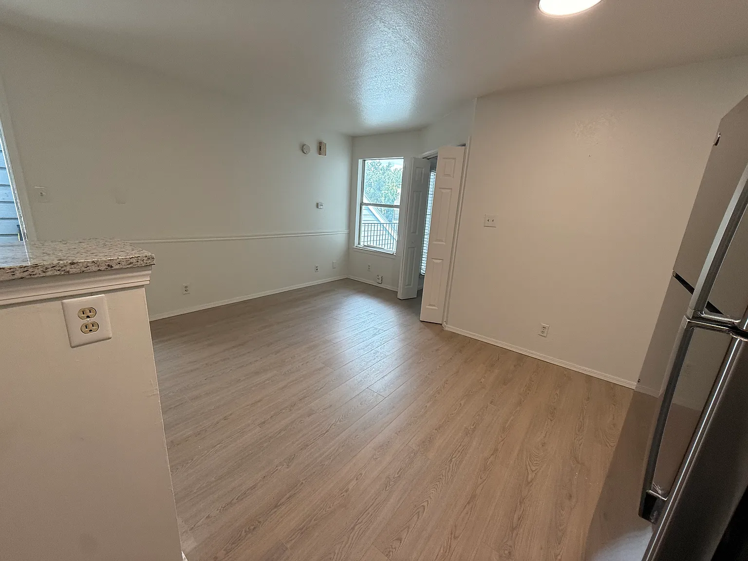 1 bed, 420 sqft, $850 — Photo 4