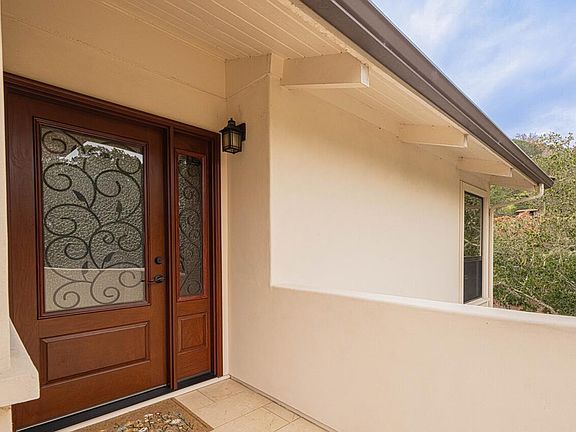 4th image of 25207 Casiano Dr