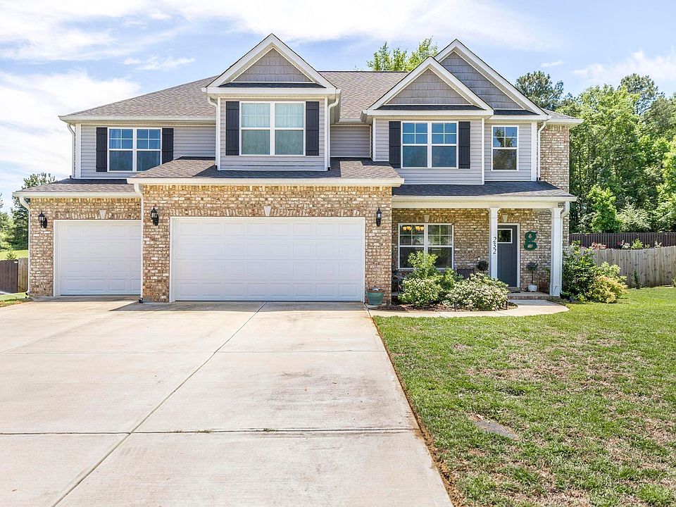 1st image of 232 Oakley Ct