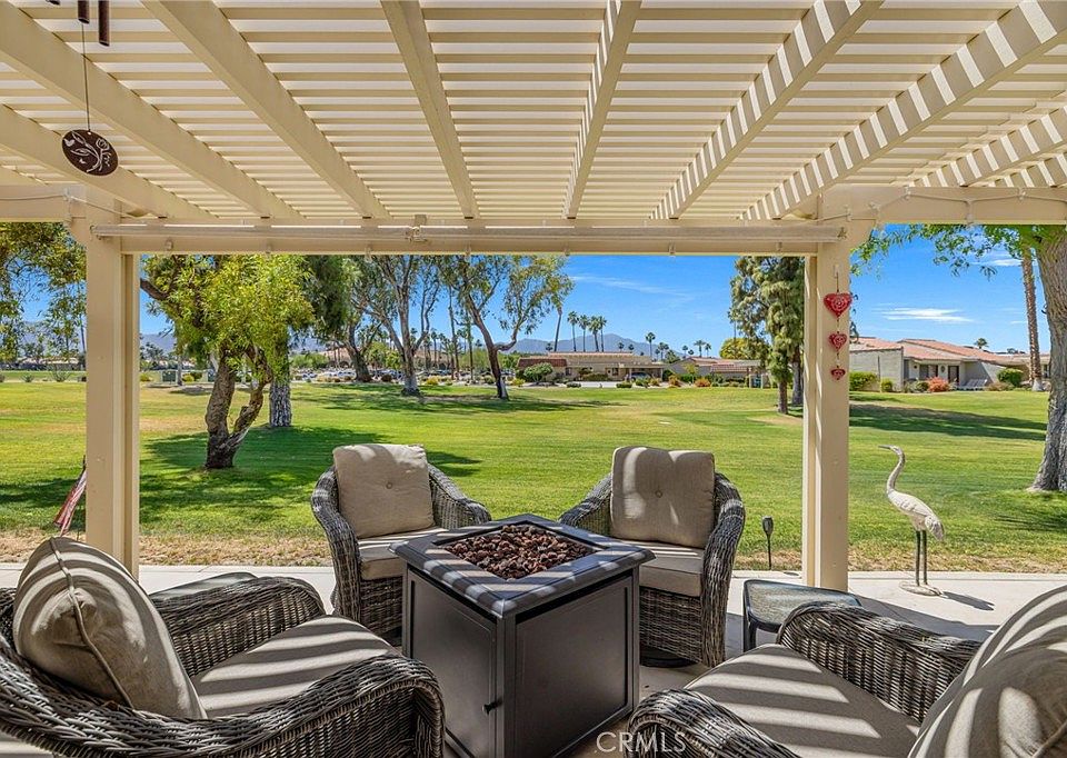 1st image of 40963 Interlachen Ln