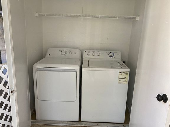 4th image of 1602 Northlake Dr