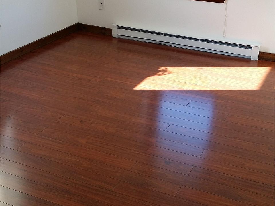 2nd image of 353 Manchester St APT 3