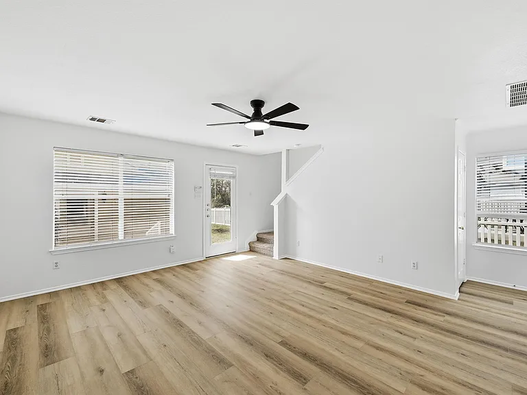 332 Wetzel — Photo 5