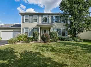 60 Blackberry Trl, Aurora, IL 60506