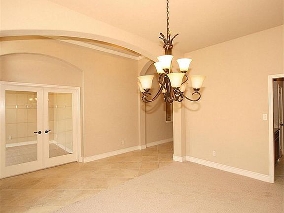 3rd image of 1825 Emerald Trace Ln