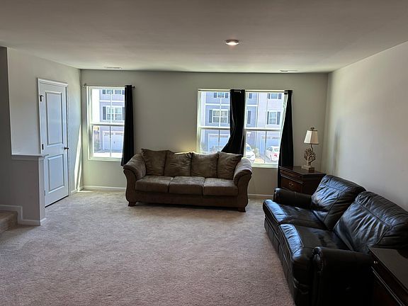 4th image of 20 High Pine Trl