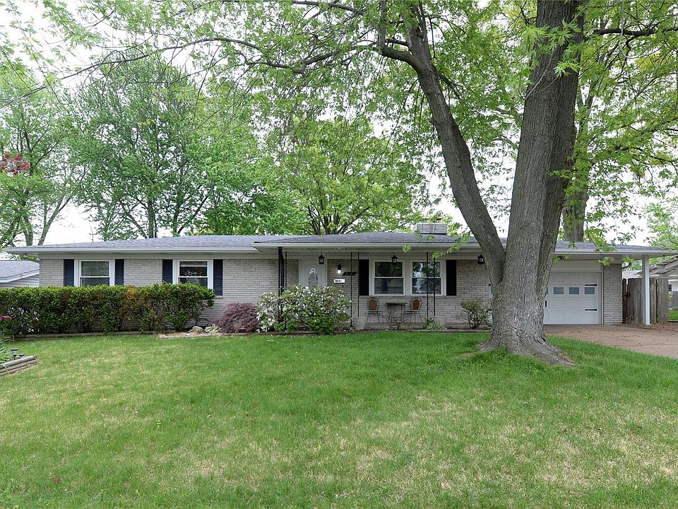 1st image of 210 Albert Dr