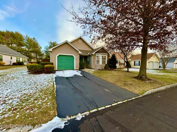 45 Clear Lake Road, Whiting, NJ 08759