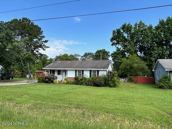2nd image of 202 Dianne Drive